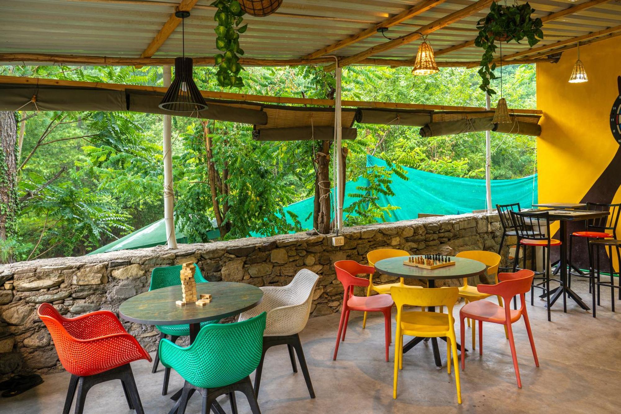 Whoopers Boutique Resort Jibhi Exterior photo