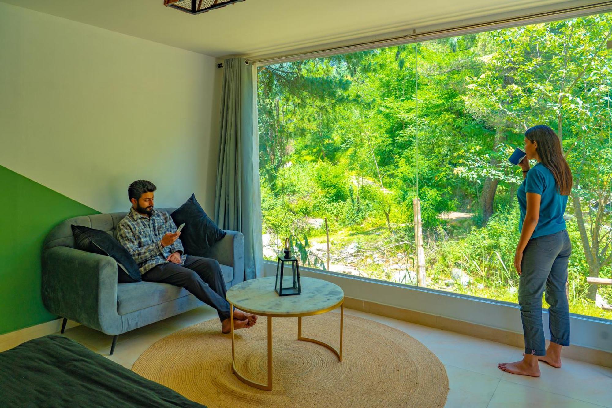 Whoopers Boutique Resort Jibhi Exterior photo