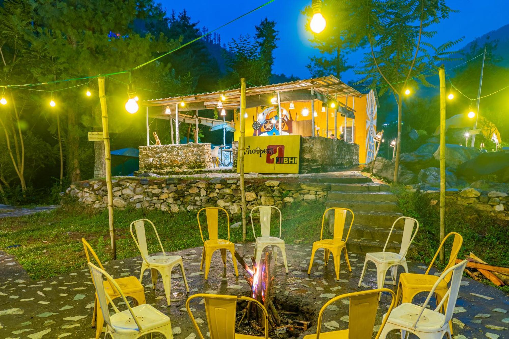 Whoopers Boutique Resort Jibhi Exterior photo