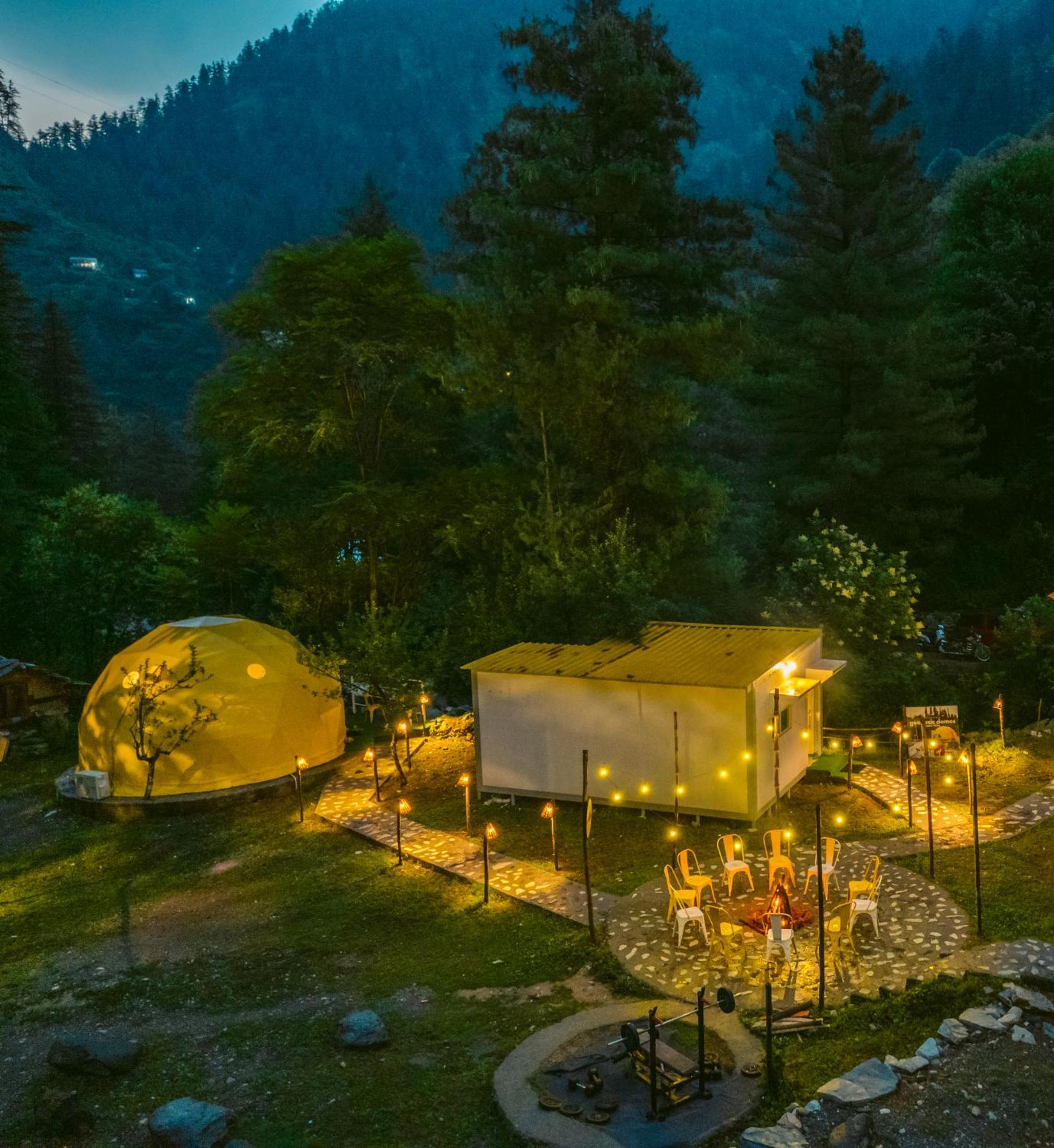 Whoopers Boutique Resort Jibhi Exterior photo
