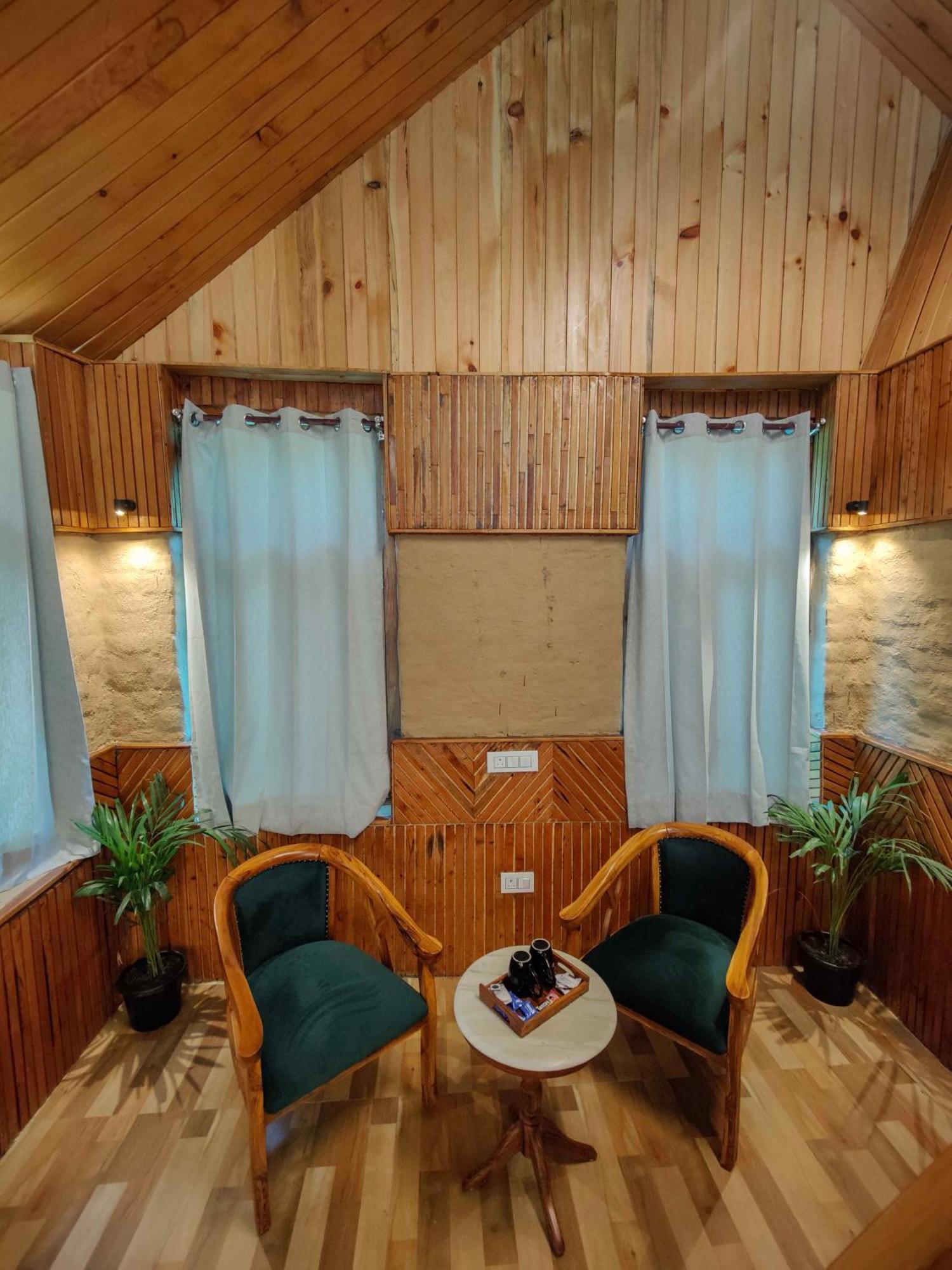 Whoopers Boutique Resort Jibhi Exterior photo